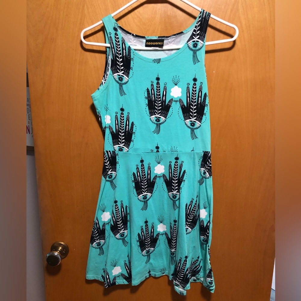 NOOWORKS::Brenda Hands Dress
